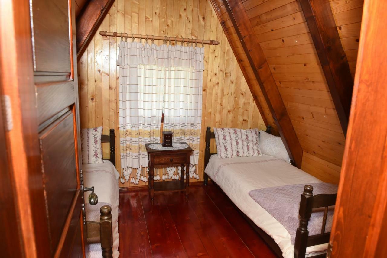 Visnjin Dom Villa Divcibare Ngoại thất bức ảnh